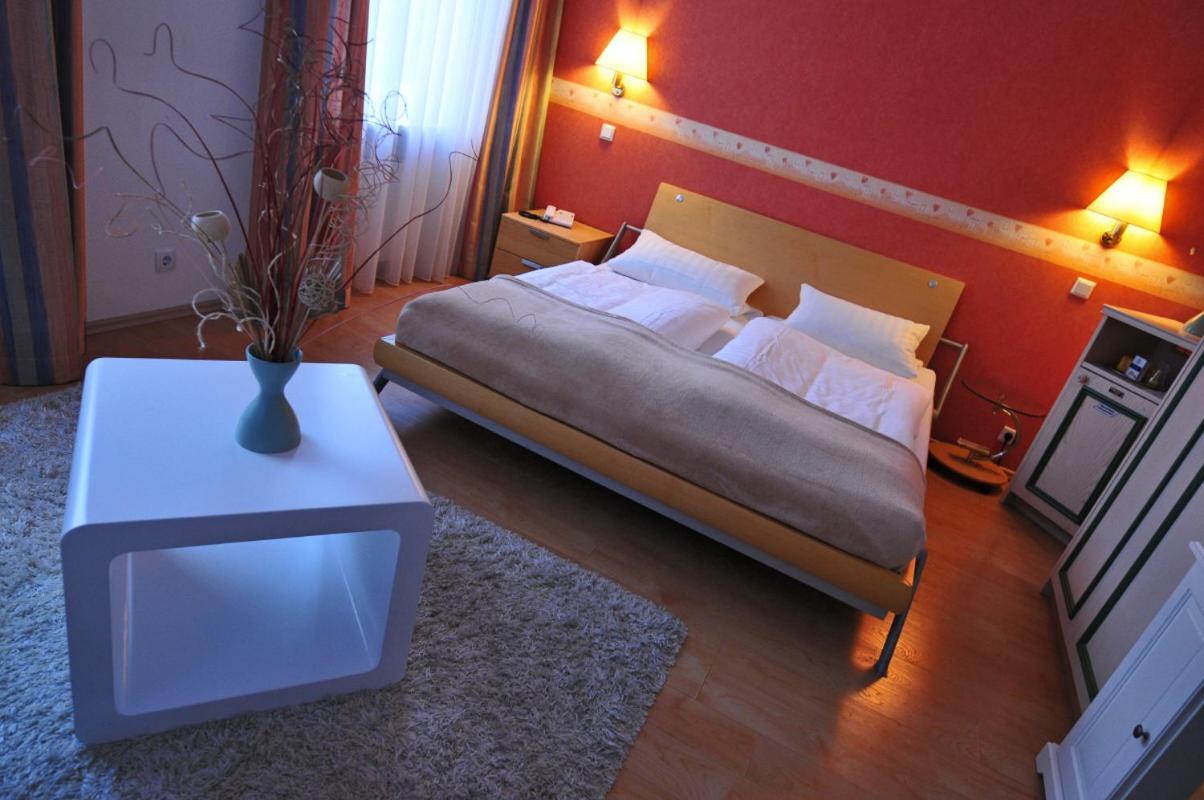 Hotel Heidelberger Hof - Dusseldorf, Dusseldorf